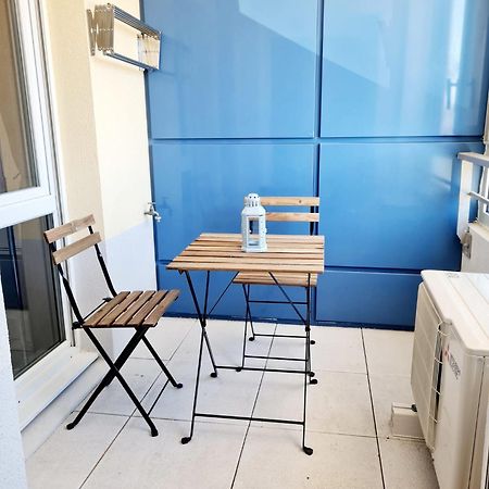 Studio A La Mer Avec Piscine Sète Zewnętrze zdjęcie