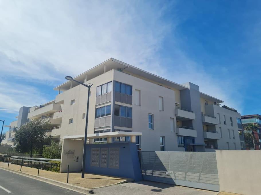 Studio A La Mer Avec Piscine Sète Zewnętrze zdjęcie